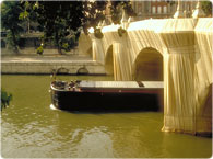 Le Pont-Neuf emballé par Christo en 1985