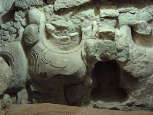 Copan - Tunnel