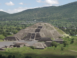 Piramide de la Luna